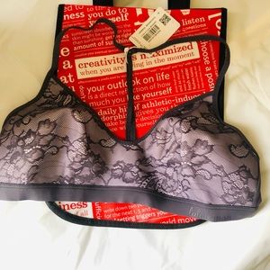 LULULEMON Live in lace bralette size medium NWT